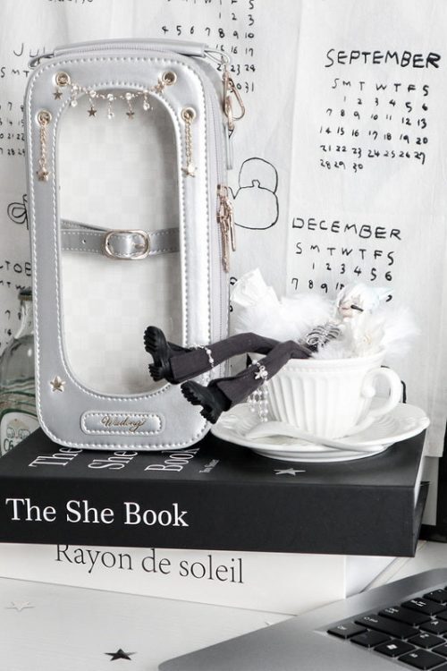 18cm BJD Doll Ita Crossbody Bag with Clear Window for Plushies and Pins