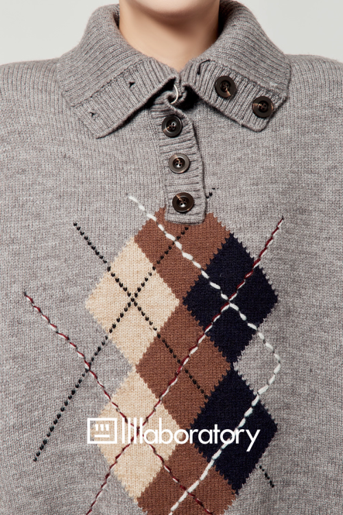 Argyle Knit Top / Navy Pleated Skirt