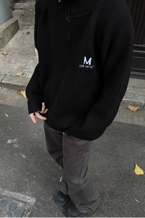 Back Logo Zip Knit
