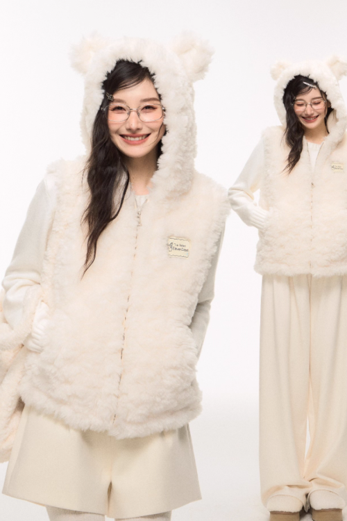Bear Ear Fur Vest / Wide Pants / Half Pants
