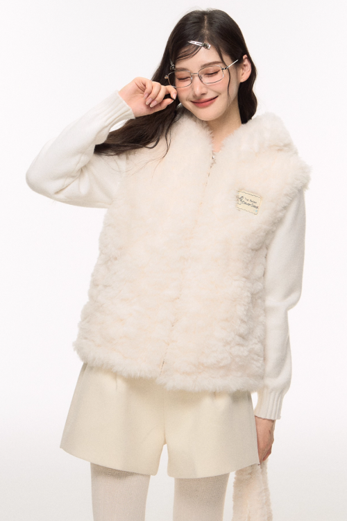 Bear Ear Fur Vest / Wide Pants / Half Pants