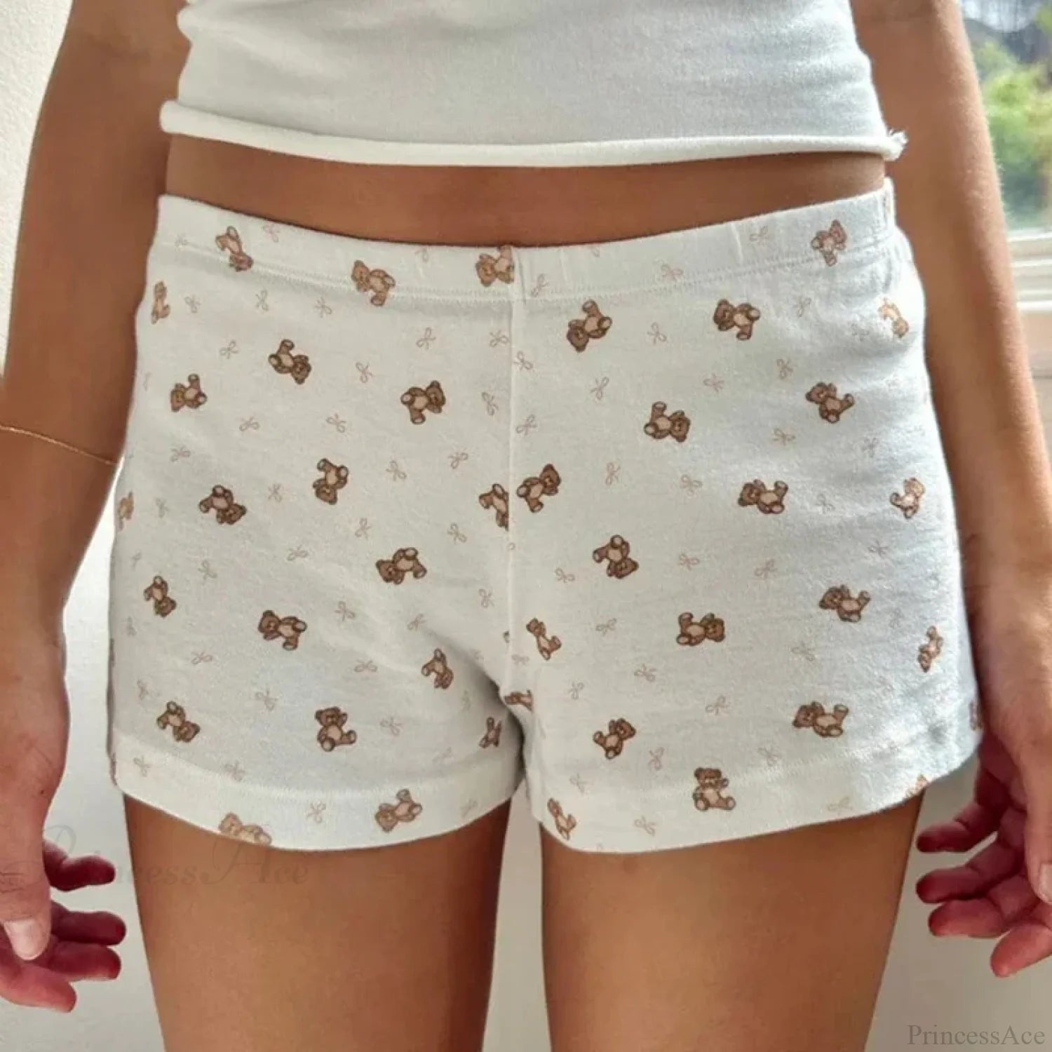 Bear Print Retro Slim Fit Camis Low Rise Shorts Two Pieces Set Bear Print Retro Slim Fit Camis Low Rise Shorts Two Pieces Set