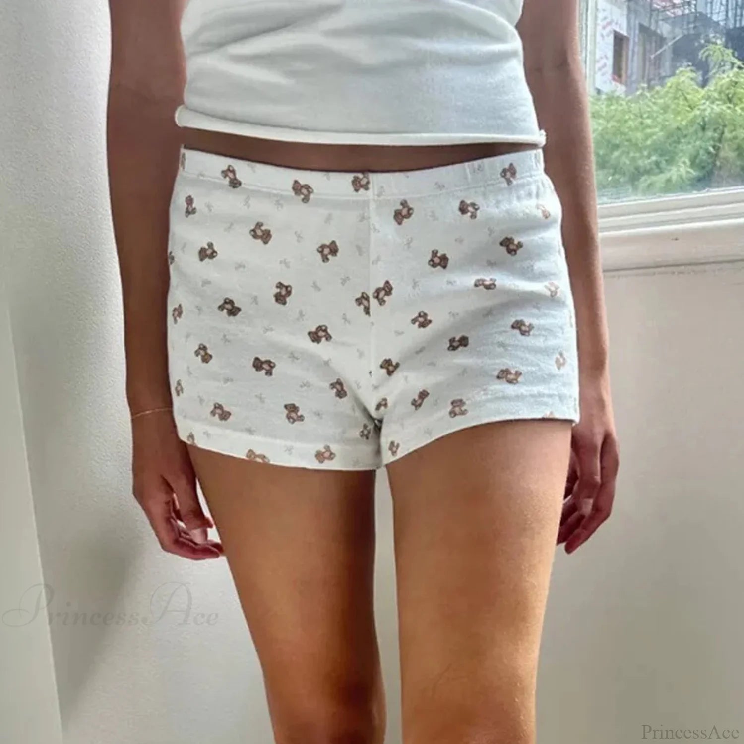 Bear Print Retro Slim Fit Camis Low Rise Shorts Two Pieces Set Bear Print Retro Slim Fit Camis Low Rise Shorts Two Pieces Set