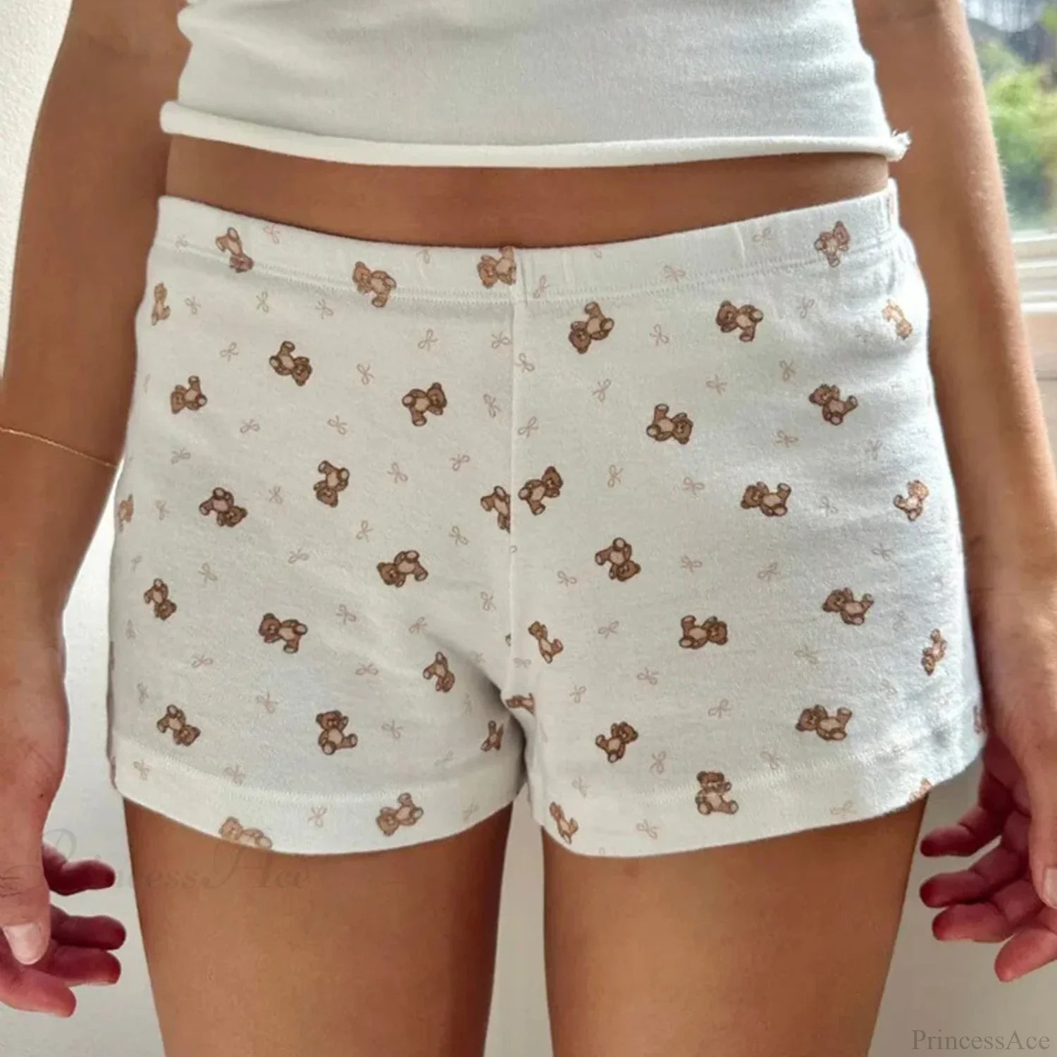 Bear Print Retro Slim Fit Camis Low Rise Shorts Two Pieces Set Bear Print Retro Slim Fit Camis Low Rise Shorts Two Pieces Set
