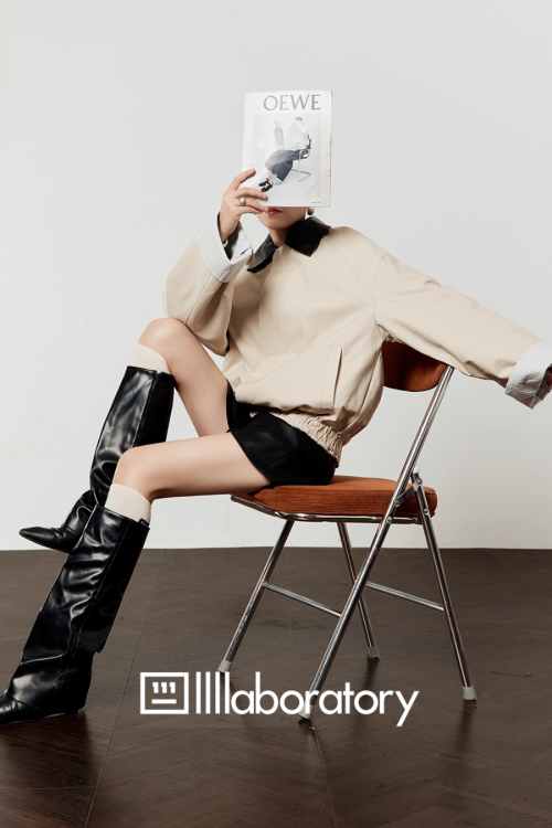 Beige Casual Short Jacket / Trapezoid Mini Skirt