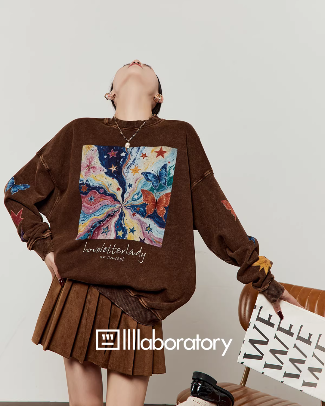 Big Print Sweatshirt Top / Pleated Skirt Big Print Sweatshirt Top / Pleated Skirt