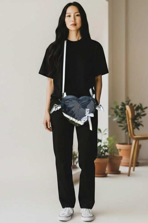 Black Kawaii Heart Convertible Ita Bag for Pin Display