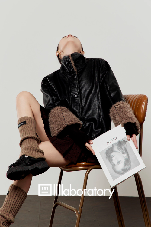 Boa Collar Leather Jacket / Pleated Mini Skirt