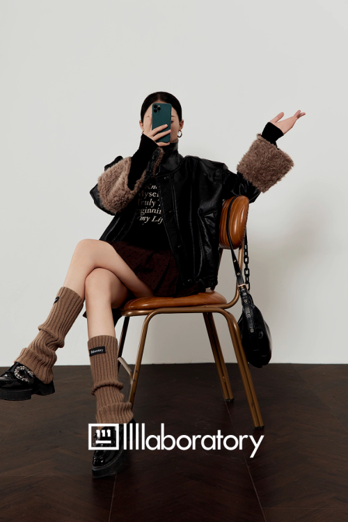 Boa Collar Leather Jacket / Pleated Mini Skirt