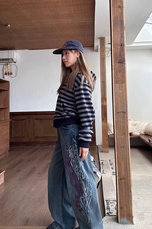 Border Zip-Up Hoodie