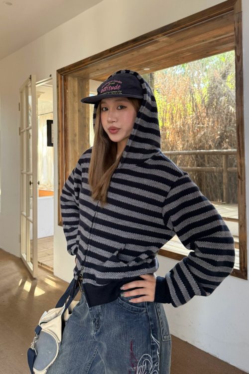 Border Zip-Up Hoodie