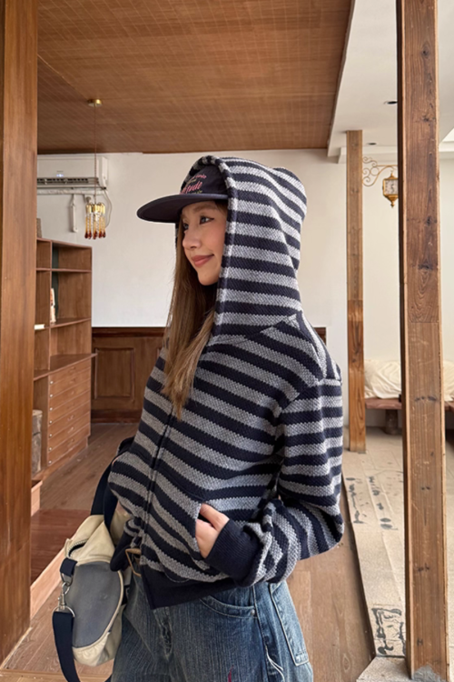 Border Zip-Up Hoodie