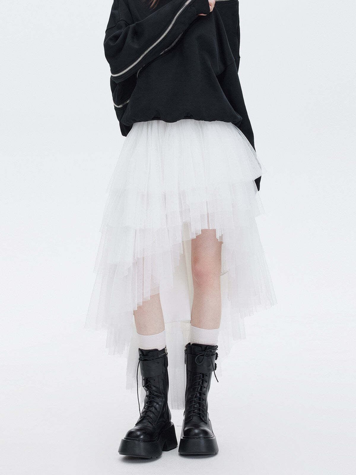 Buckled Irregular Tulle Skirt