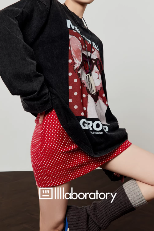 Cat Print Long Sleeve T-shirt / Polka Dot Mini Skirt