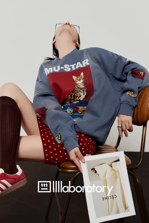 Cat Print Retro Sweatshirt / Retro Polka Dot Skirt