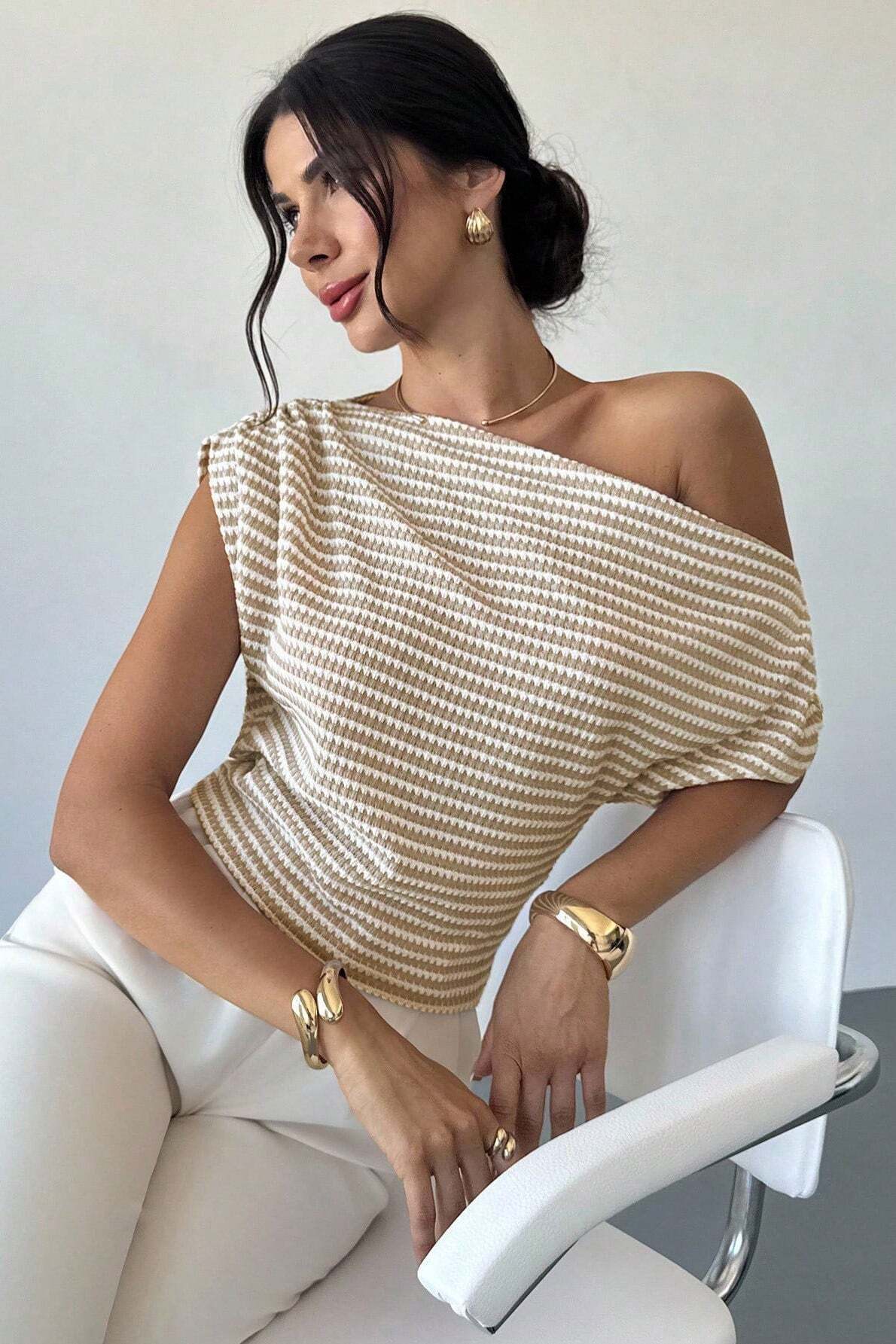 Chic Cold Shoulder Stripe Short Sleeve Knit Blouse