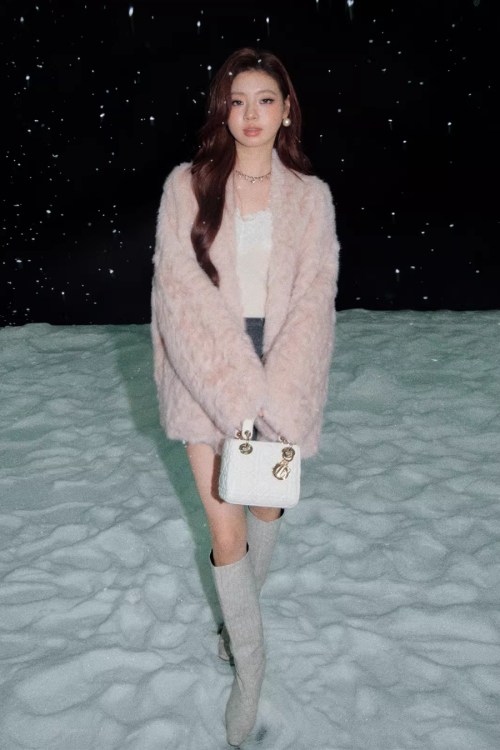 Collarless Fur Coat / Mini Skirt