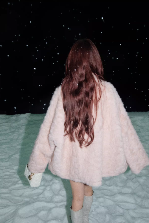 Collarless Fur Coat / Mini Skirt