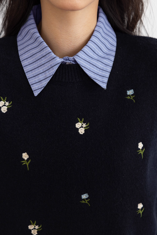 College Style Embroidered Knit Vest