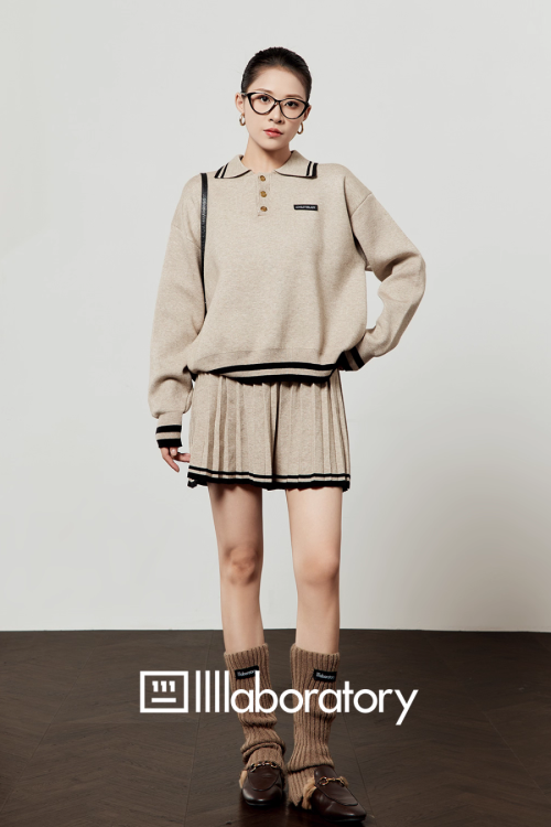 Cream Beige Knit Top / Pleated Skirt