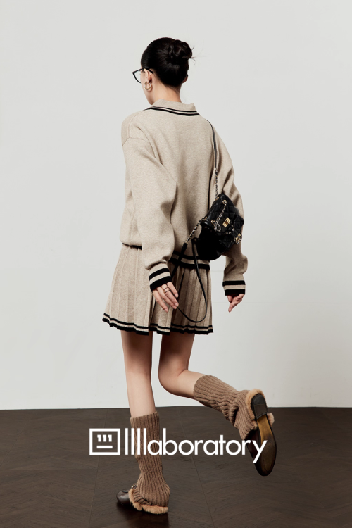 Cream Beige Knit Top / Pleated Skirt