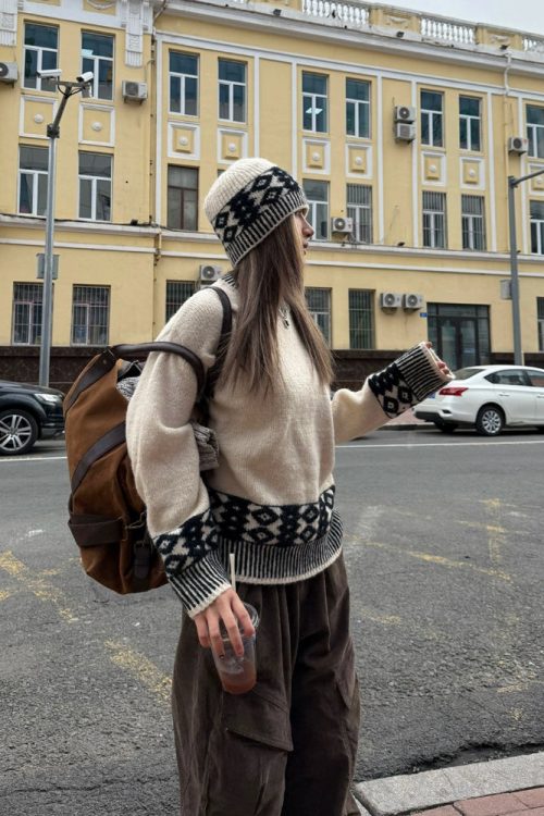 Crew Neck Jacquard Knit