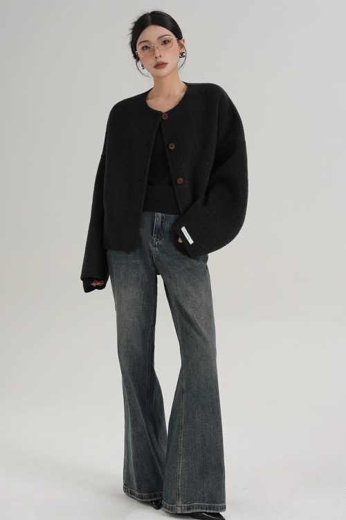 Crew Neck Knit Cardigan