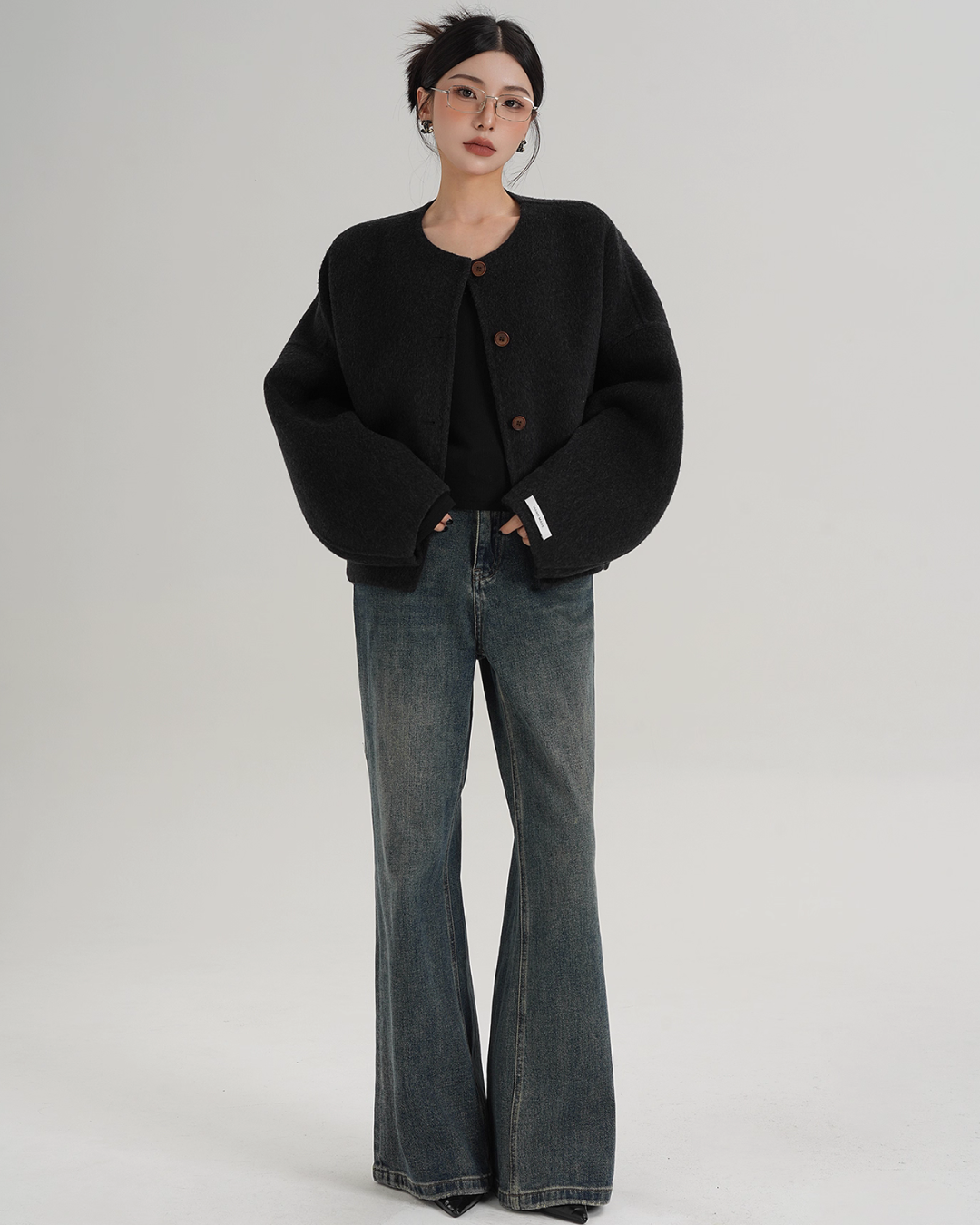 Crew Neck Knit Cardigan Crew Neck Knit Cardigan