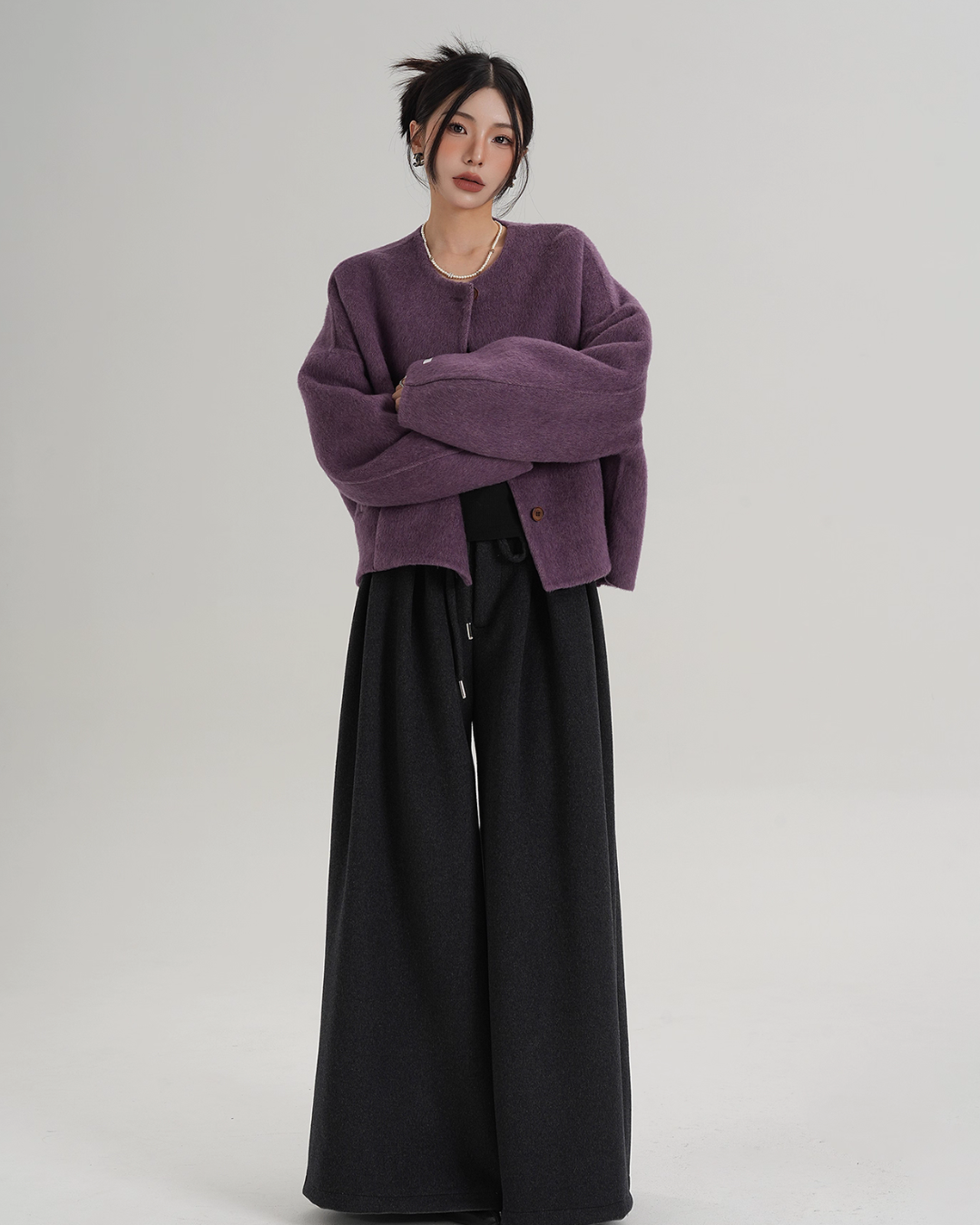 Crew Neck Knit Cardigan Crew Neck Knit Cardigan