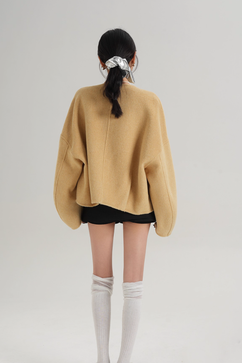 Crew Neck Knit Cardigan