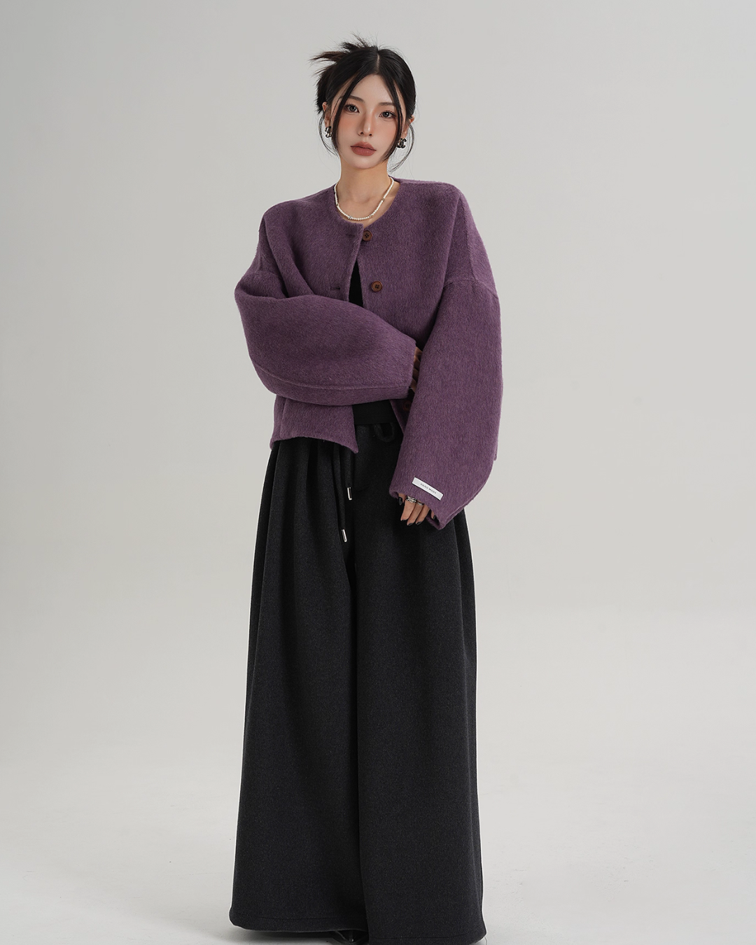 Crew Neck Knit Cardigan Crew Neck Knit Cardigan