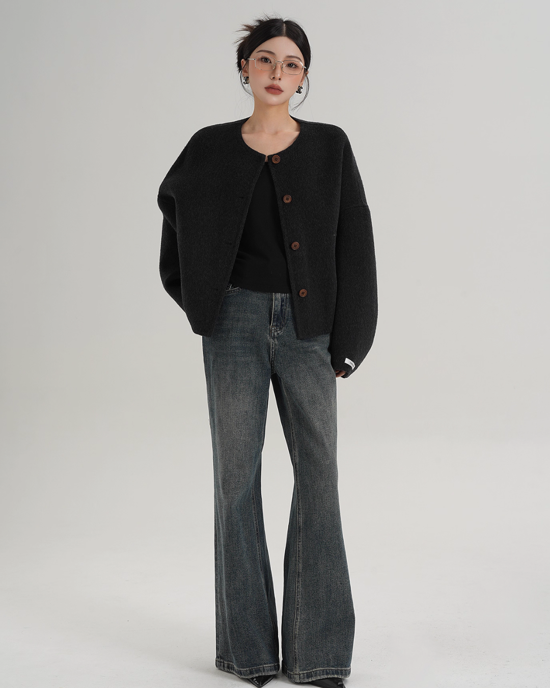 Crew Neck Knit Cardigan Crew Neck Knit Cardigan