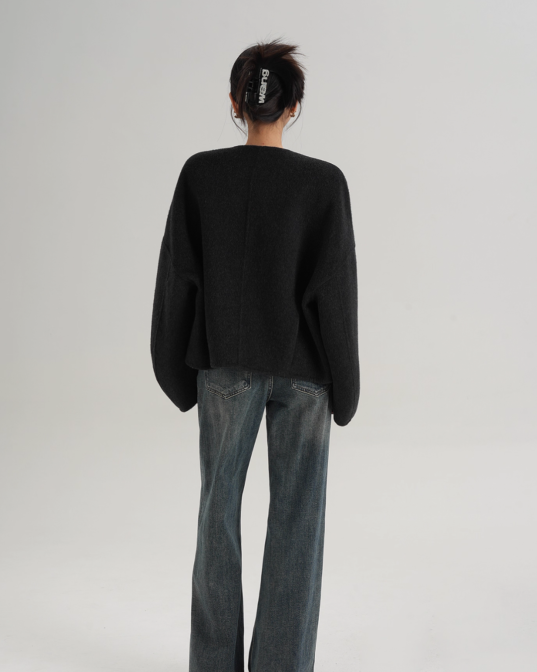 Crew Neck Knit Cardigan Crew Neck Knit Cardigan