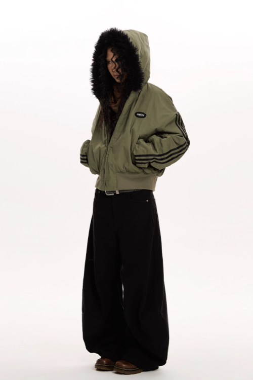 Curve Silhouette Wide Pants