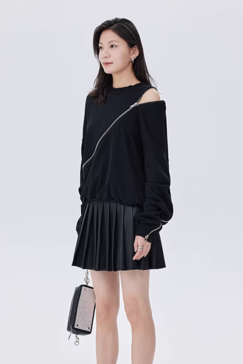Diagonal Zip Design Long-Sleeve Top