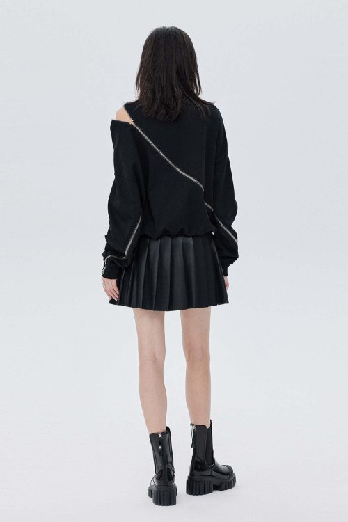 Diagonal Zip Design Long-Sleeve Top