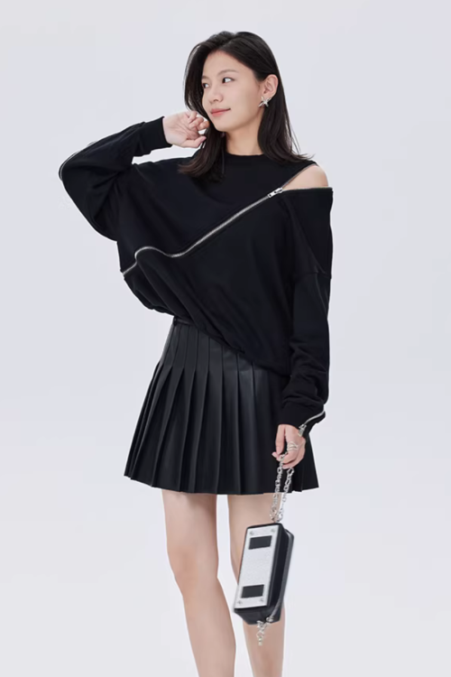Diagonal Zip Design Long-Sleeve Top