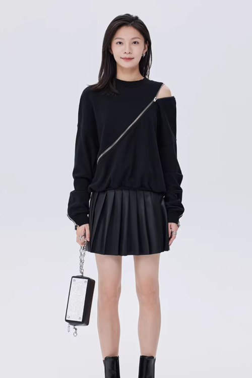 Diagonal Zip Design Long-Sleeve Top