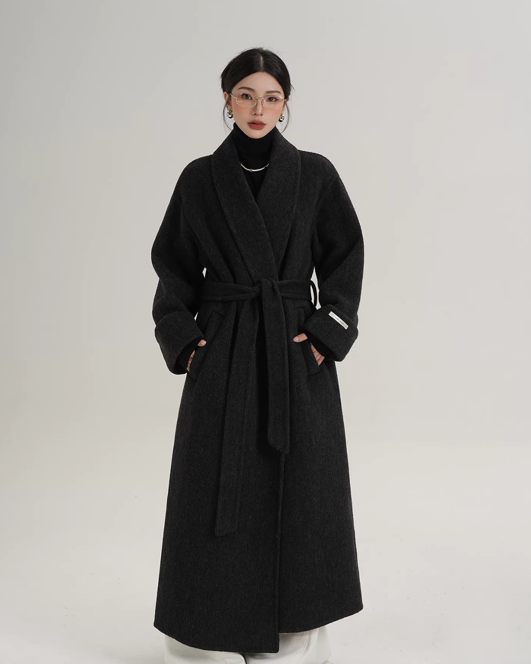 Elegant Long Wool Coat Elegant Long Wool Coat