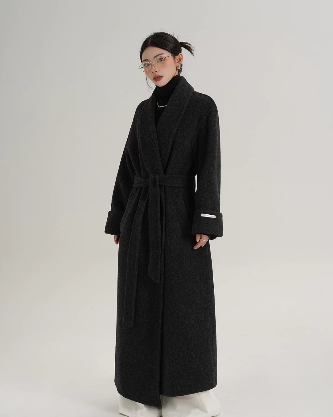 Elegant Long Wool Coat Elegant Long Wool Coat