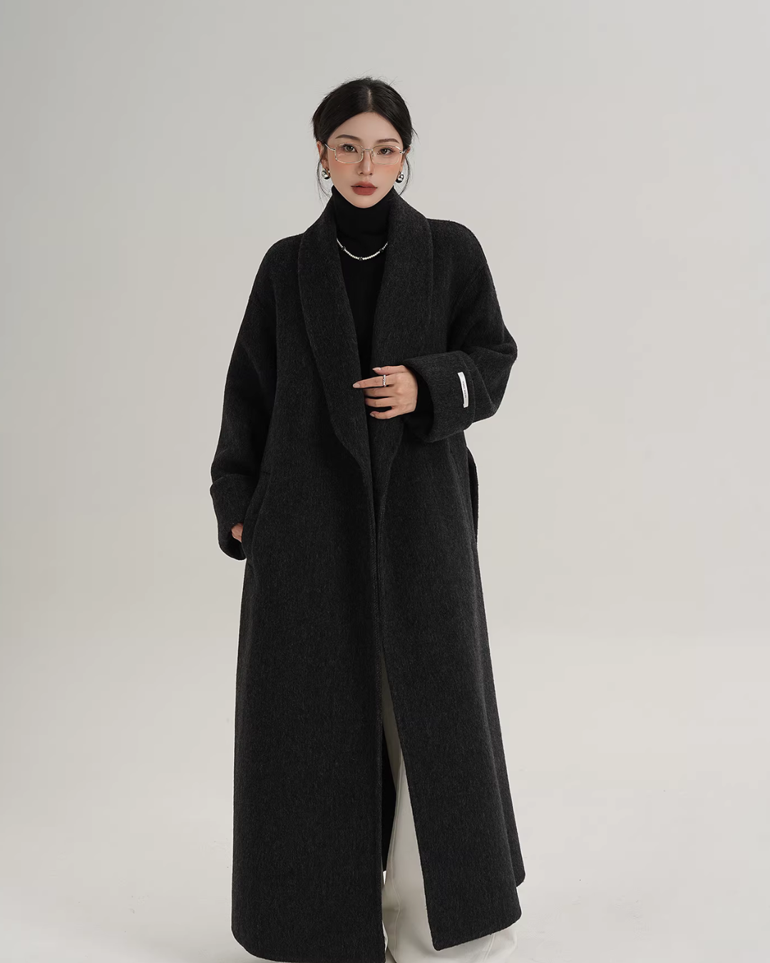 Elegant Long Wool Coat Elegant Long Wool Coat