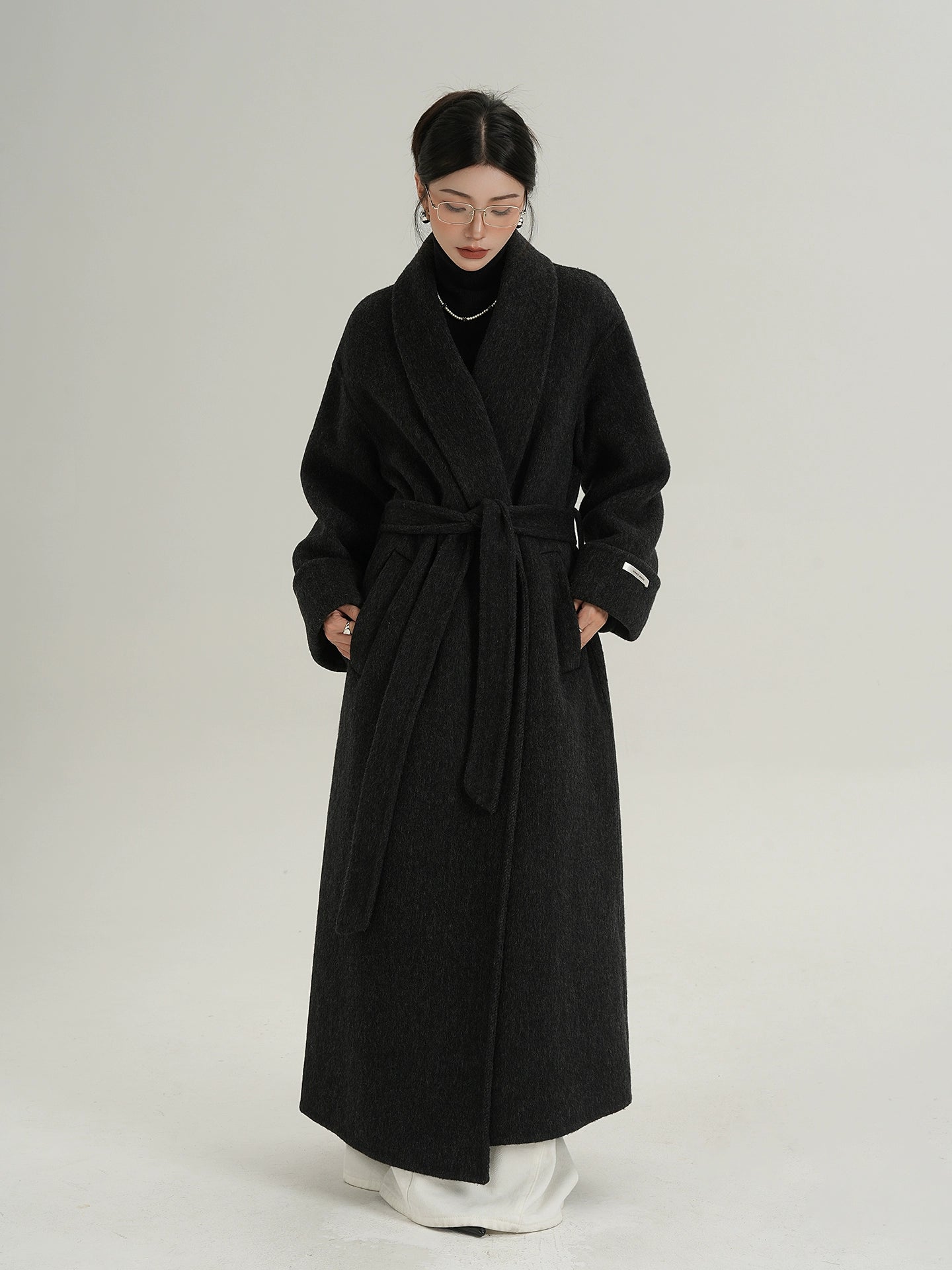 Elegant Long Wool Coat Elegant Long Wool Coat