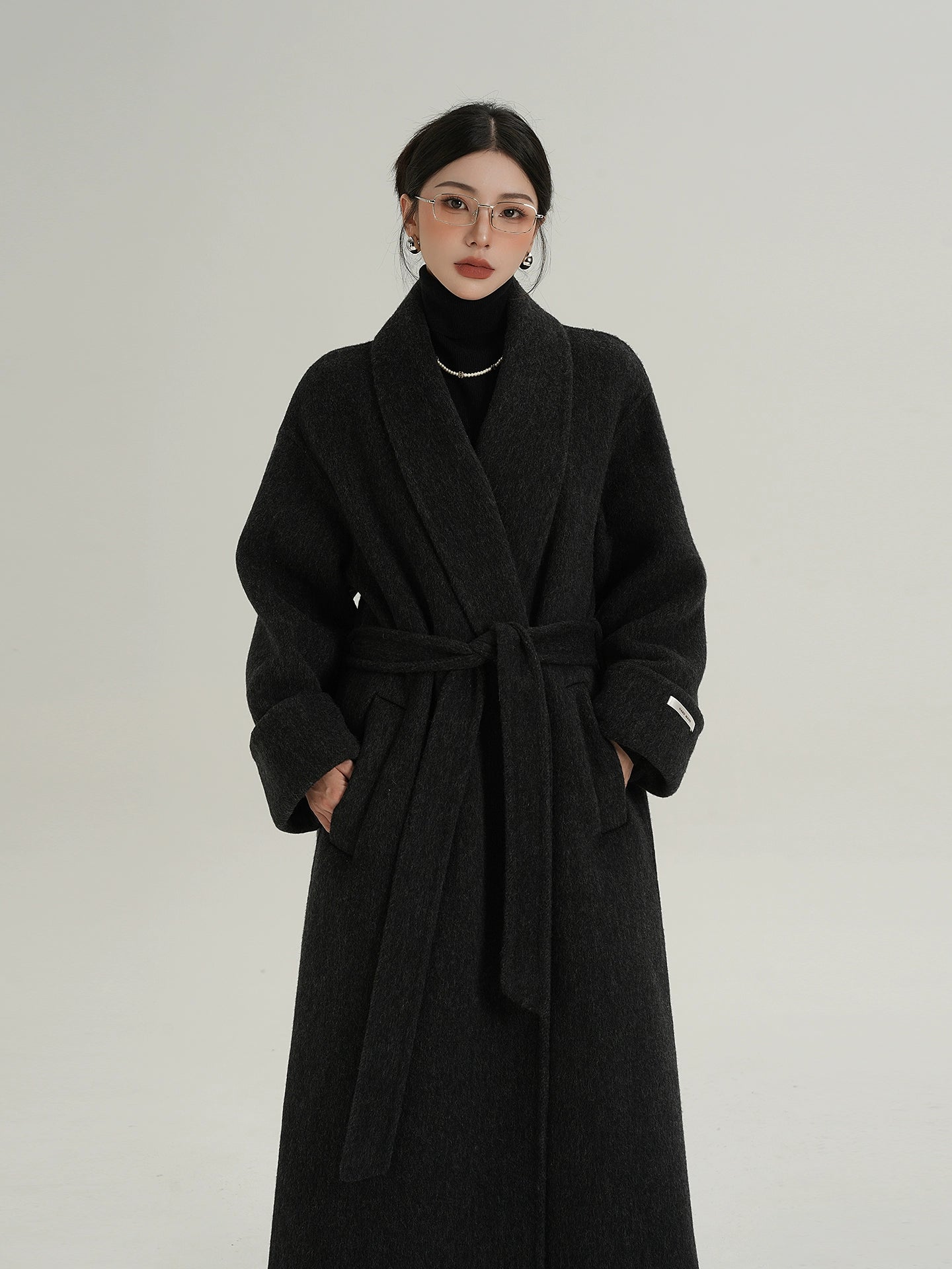 Elegant Long Wool Coat Elegant Long Wool Coat