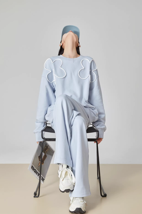 Floral Decorative Crewneck Pullover Top / Wide-Leg Pants