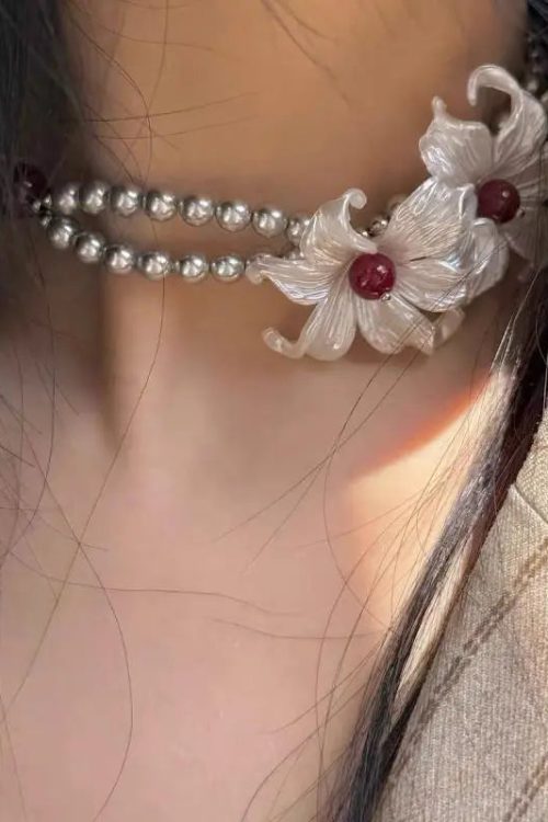 Floral Pearl Necklace