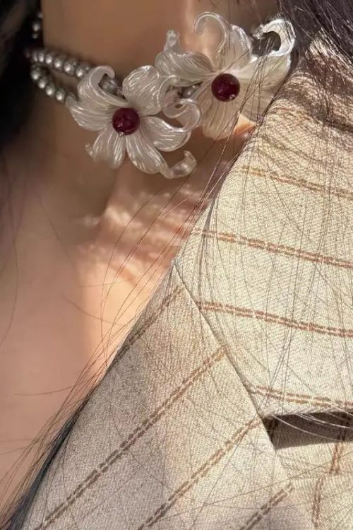 Floral Pearl Necklace