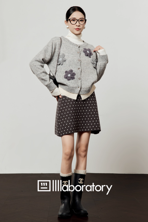 Flower Motif Knit Cardigan / Polka Dot Mini Skirt