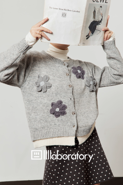 Flower Motif Knit Cardigan / Polka Dot Mini Skirt