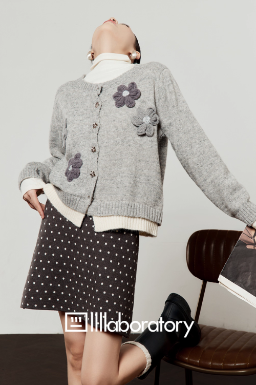 Flower Motif Knit Cardigan / Polka Dot Mini Skirt
