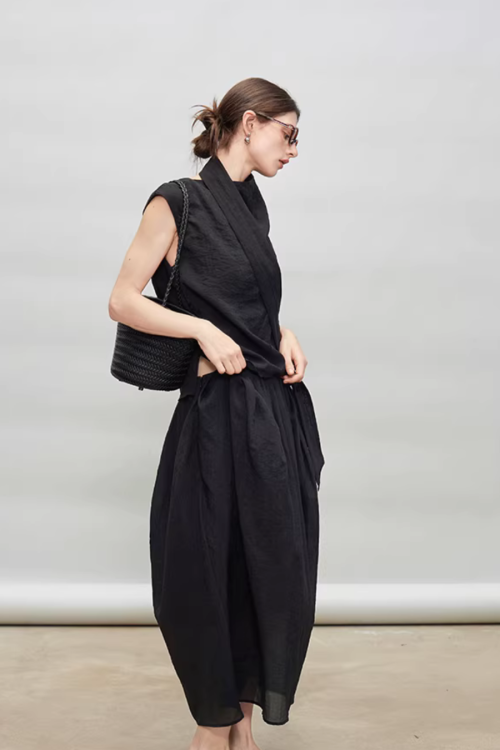 French Ribbon Sleeveless Top / Irregular Tulip Hem Skirt